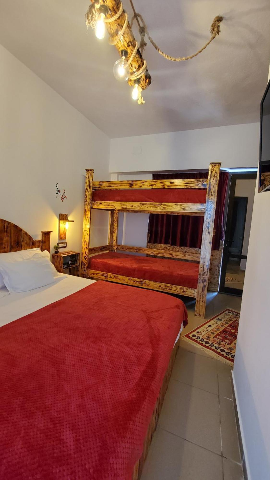 Clockwise Guestrooms Gjirokastër Pokoj fotografie